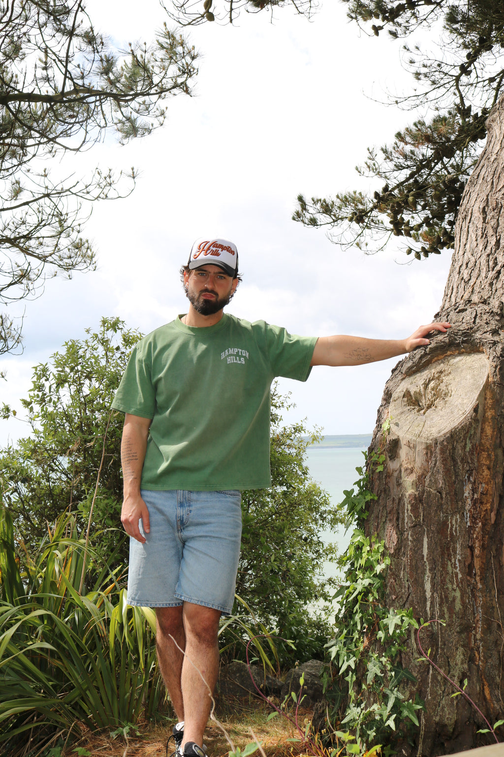 MATCHA ARCH LOGO T-SHIRT